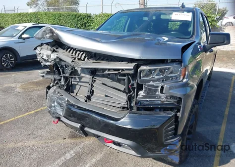 2021 Chevrolet Silverado 1500 4Wd Short Bed Lt Trail Boss z USA, uszkodzony, nr VIN 3GCPYFED0MG443224